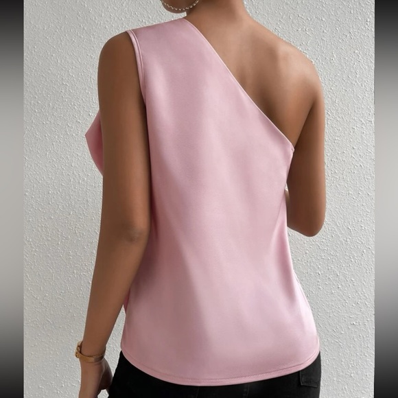 Luxe pink one shoulder satin blouse - Picture 3 of 6